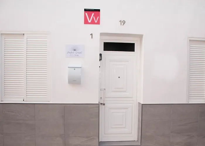 아파트 Perfect Sunset I